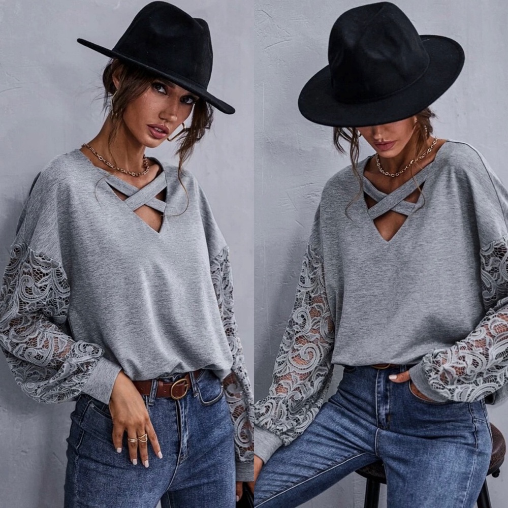 Perfect fall item! Lace sleeve criss cross top